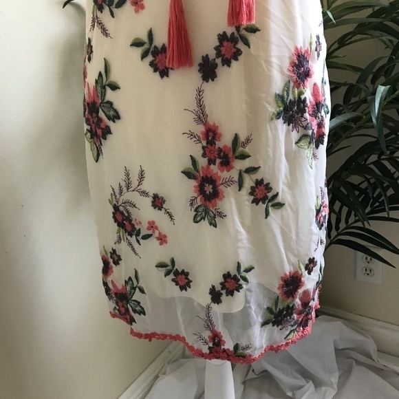 Chelsea & Violet Embroidered Mesh Dress S - Picture 4 of 7